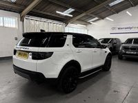 Used Land Rover Discovery Sport HSE 240 HP (176 kW) 2019 White SUV