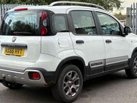 Used Fiat Panda Cross Cross 90 HP (66 kW) 2016 White Hatchback