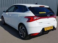 Used Hyundai i20 Premium 100 HP (73 kW) 2023 White Hatchback