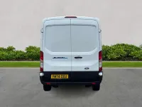 Begagnad Ford E-Transit 197 kW (269 HK) 2024 Vit Van