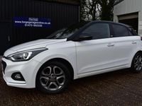 Used Hyundai i20 84 HP (61 kW) 2020 White Hatchback