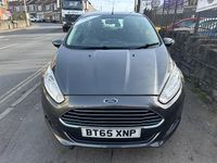 Used Ford Fiesta Zetec 82 HP (60 kW) 2015 Grey Hatchback