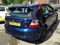 Begagnad Honda Civic 2003 Halvkombi
