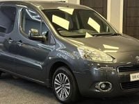 Begagnad Peugeot TePee S 92 HK (67 kW) 2014 Grå Minibuss