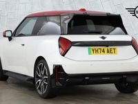 Begagnad Mini Cooper Hatch 133 kW (181 HK) 2024 Vit Halvkombi
