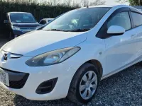 Used Mazda 2 2013 White Hatchback