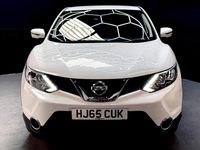 Used Nissan Qashqai Acenta 2015 White SUV