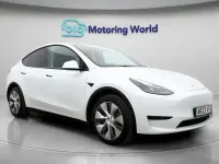 Begagnad Tesla Model Y RWD 219 kW (299 HK) 2023 Vit SUV