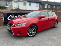 Used Lexus CT200h Executive Line 134 HP (98 kW) 2017 Red Hatchback