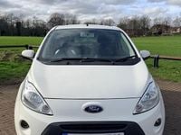 Used Ford Ka Zetec 69 HP (50 kW) 2013 White Hatchback
