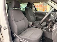 Used Skoda Yeti SE 105 HP (77 kW) 2014 White SUV