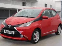 Used Toyota Aygo x-press 2015 Red Hatchback