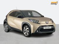 Używany Toyota Aygo X 72 KM (52 kW) 2023 Beżowy SUV