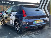 Used Renault 5 E-Tech Komfort 110 kW (150 HP) 2025 Hatchback