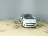 Used Peugeot 107 68 HP (50 kW) 2012 Silver Hatchback