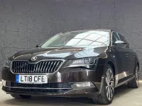 Usado Skoda Superb LAURIN & KLEMENT 150 CV (110 kW) 2018 Marrón Utilitario