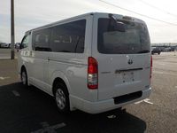 Used Toyota HiAce 2010 White MPV
