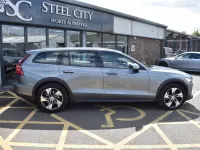 Usado Volvo V60 CC Plus 2019 Gris Familiar