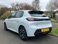 New Peugeot 208 Style 100 HP (73 kW) 2025 White Hatchback