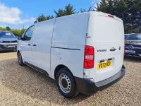 Used Vauxhall Vivaro S 100 HP (73 kW) 2023 White MPV