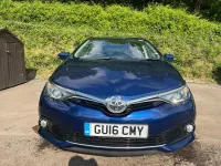 Used Toyota Auris Design 116 HP (85 kW) 2016 Blue Hatchback