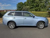 Used Mitsubishi Outlander P-HEV 2014 Blue SUV