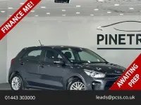 Usado Kia Rio 76 HP (55 kW) 2017 Cinzento Citadino