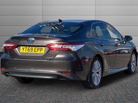 Used Toyota Camry 218 HP (160 kW) 2019 Graphite Sedan