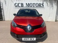 Used Renault Captur Dynamique 90 HP (66 kW) 2017 Red/black SUV