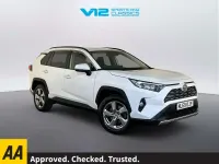 Käytetty Toyota RAV4 Design 218 HP (160 kW) 2019 Valkoinen Katumaasturi