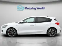 Used Ford Focus ST-Line X 155 HP (114 kW) 2020 White Hatchback