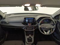 used Hyundai i30 1.6 CRDi SE Nav Tourer Euro 6 (s/s) 5dr SERVICE HISTORY PARKING SENORS Estate