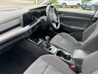Second-hand VW Golf VIII 130 CP (95 kW) 2023
