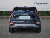 Begagnad Kia Niro 139 HK (102 kW) 2023 Svart SUV