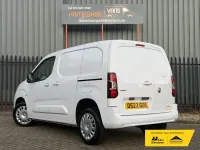 Second-hand Vauxhall Combo S 100 CP (73 kW) 2023 Alb Van