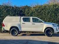Second-hand Toyota HiLux Active 150 CP (110 kW) 2024 Pickup