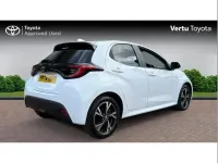 Used Toyota Yaris Design 113 HP (83 kW) 2024 White Hatchback