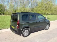 Used Peugeot Rifter Allure 100 HP (73 kW) 2024 Green MPV