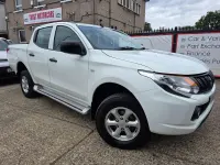 Used Mitsubishi L200 2017 White Pickup