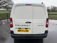 Used Peugeot Partner 131 HP (96 kW) 2024 White MPV