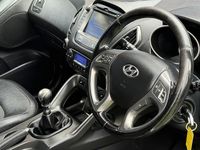 Used Hyundai ix35 SE 115 HP (84 kW) 2015 White SUV