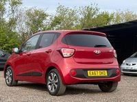 Used Hyundai i10 Premium SE 87 HP (63 kW) 2017 Red Hatchback