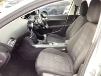 Used Peugeot 308 Active 100 HP (73 kW) 2014 Silver Hatchback