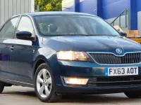 Used Skoda Rapid SE 2013 Blue Hatchback