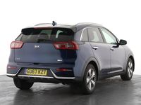 Second-hand Kia Niro 141 CP (103 kW) 2017 Albastru SUV