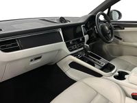 Used Porsche Macan 261 HP (191 kW) 2022 Grey SUV