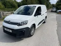 Used Citroën Berlingo 75 HP (55 kW) 2019 White MPV
