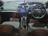 Begagnad Honda Civic SE Plus 100 HK (73 kW) 2016 Röd Halvkombi