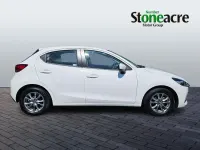 Used Mazda 2 90 HP (66 kW) 2022 White Hatchback