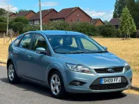 Used Ford Focus Zetec 2009 Blue Hatchback